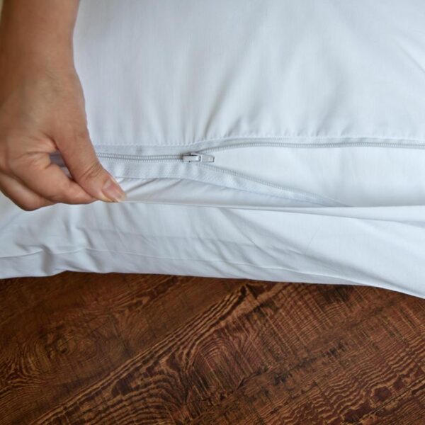 Pillow Protector with Rust-Proof Zipper